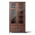 Vitrine aus walnut mit glastüren und mehreren fächern 90 x 40 x 190cm